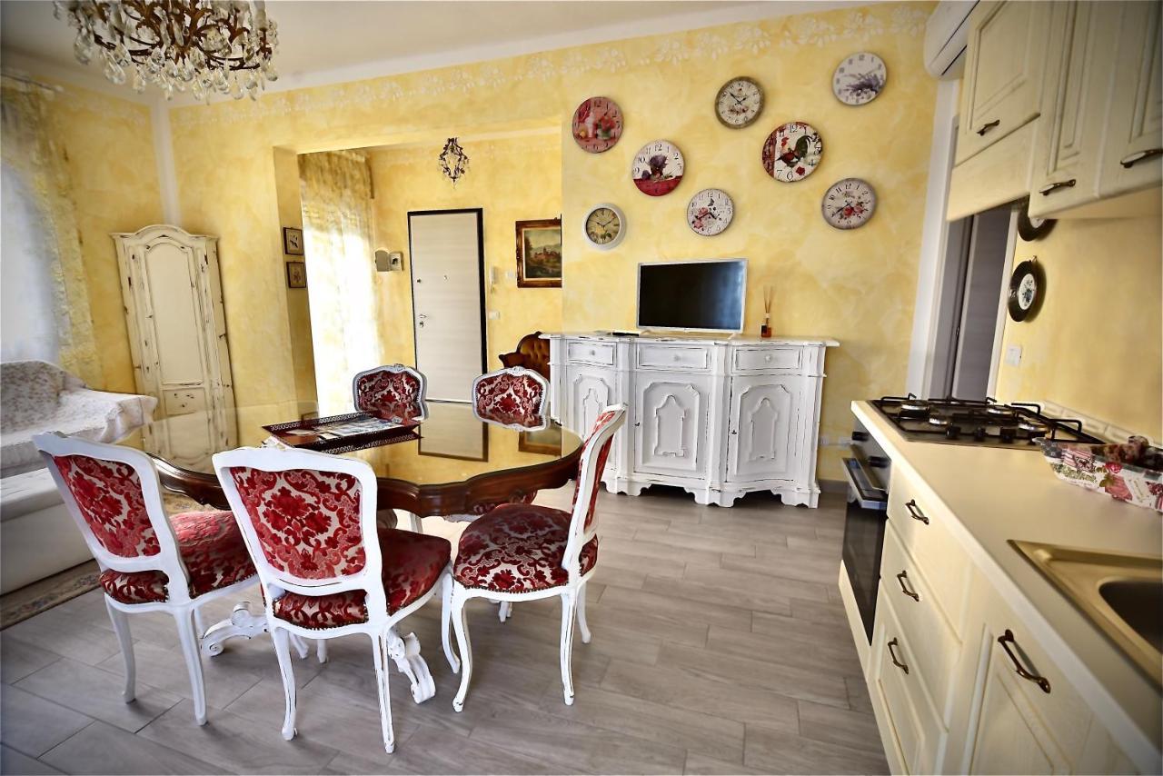 Le Bouganville Apartment Desenzano del Garda Eksteriør billede